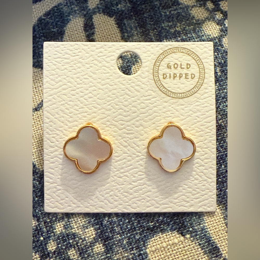 Lucky Charm 🍀 Stud Earrings | Sterling Silver/Gold Plated Pearled Enamel Clover